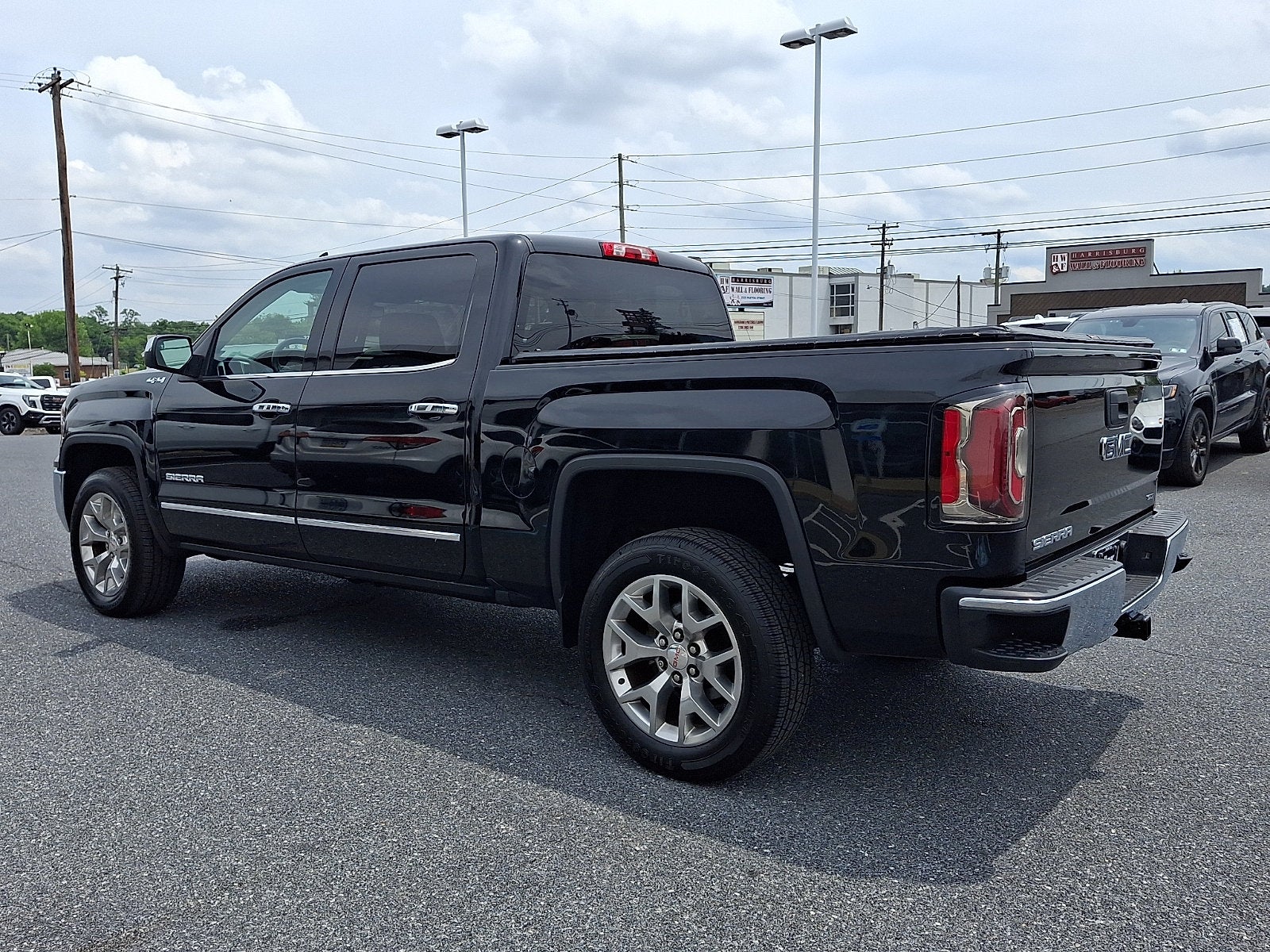 2018 GMC Sierra 1500 — interior view