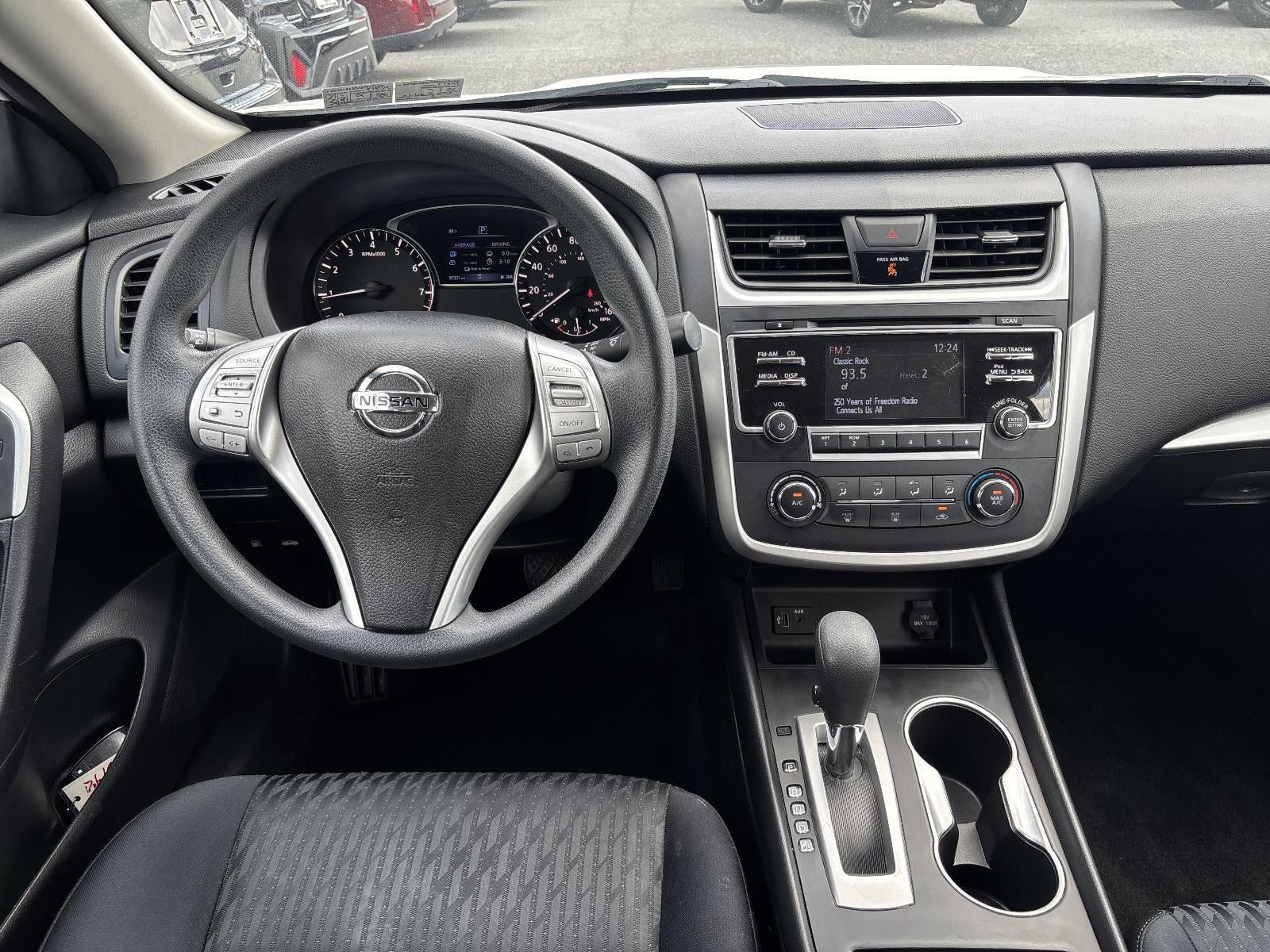 2018 Nissan Altima — side profile view