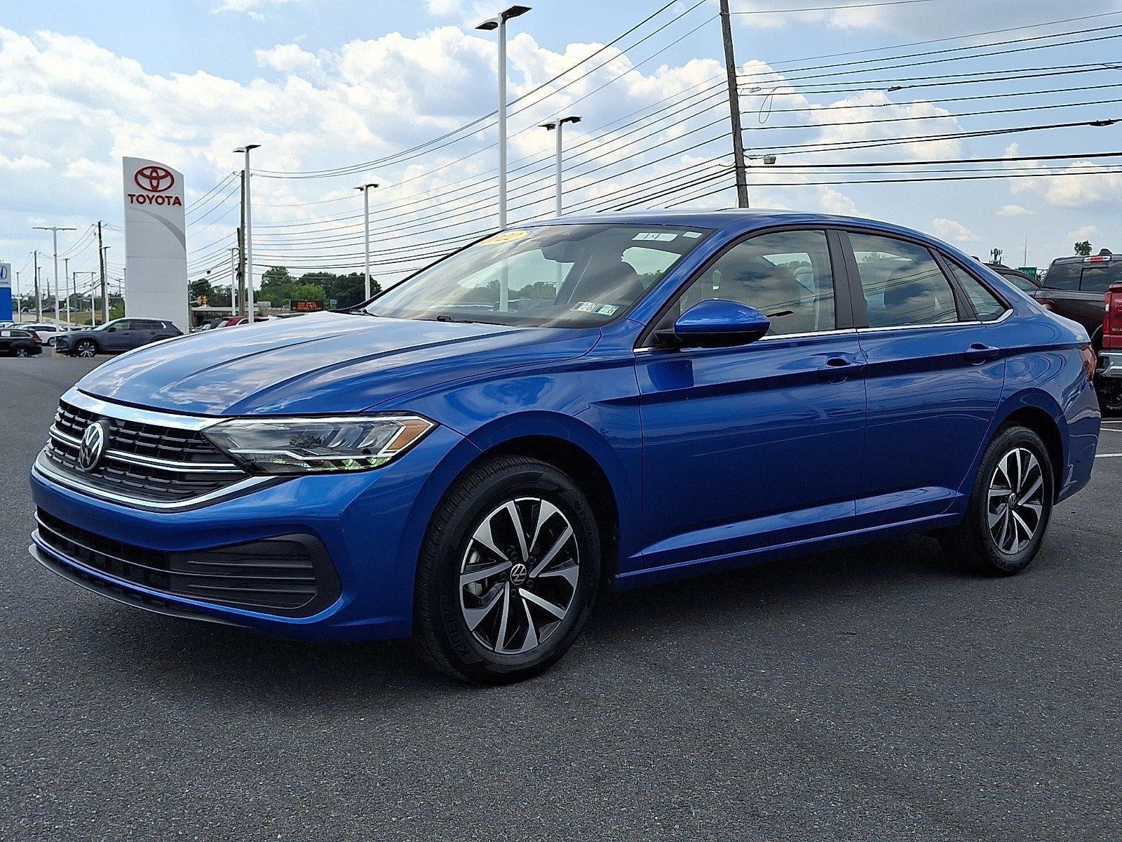 2022 Volkswagen Jetta — rear three-quarter view