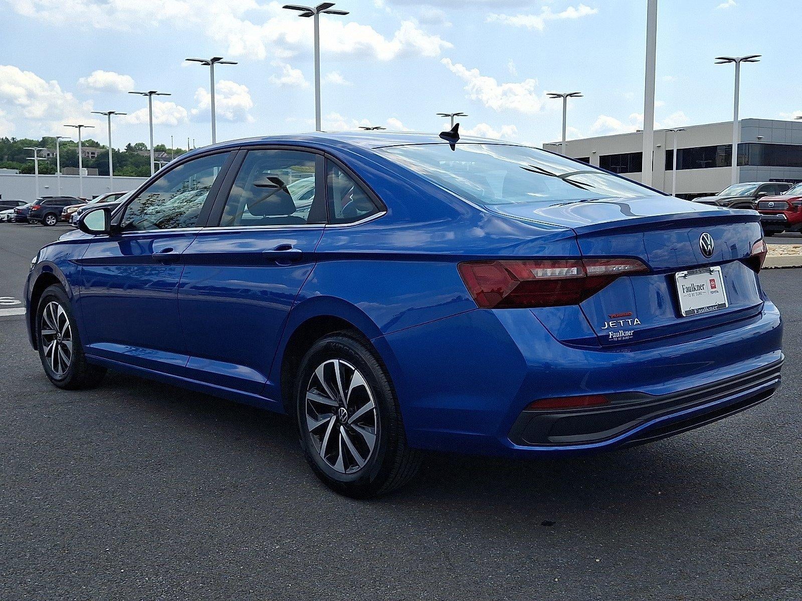 2022 Volkswagen Jetta — interior view