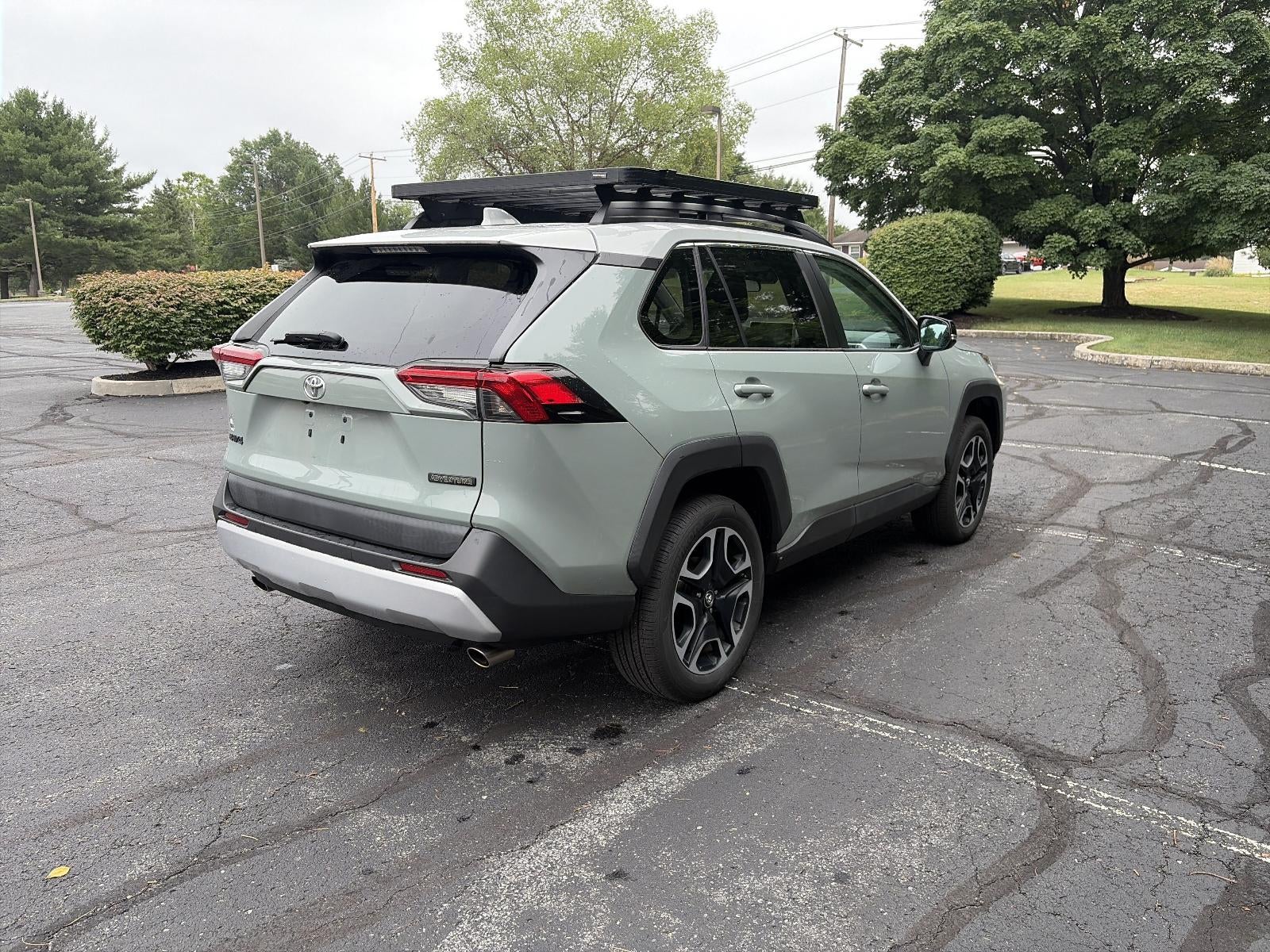 2019 Toyota RAV4 — detail view