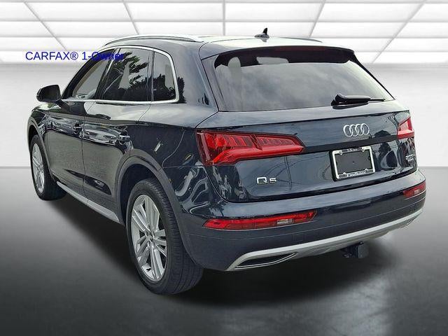 2018 Audi Q5 — interior view