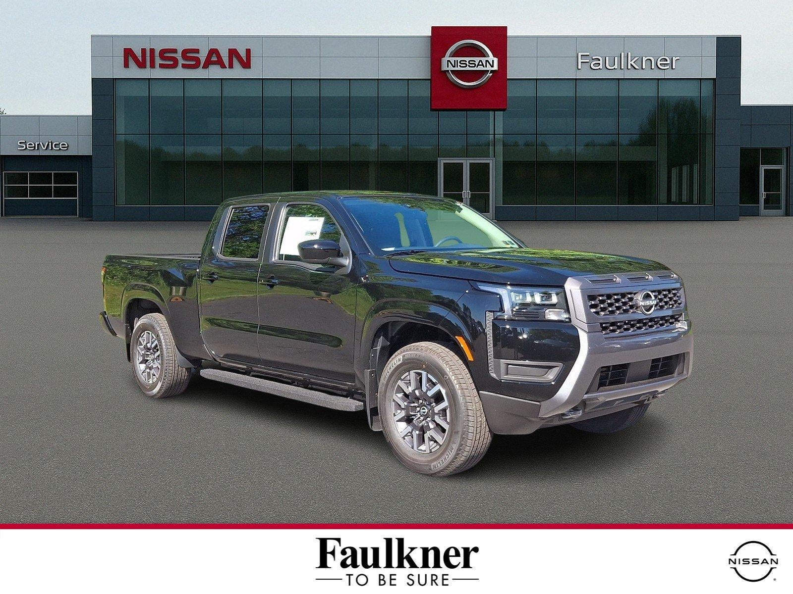 2026 Nissan Frontier Crew Cab SV Long Bed in Super Black — front three-quarter view