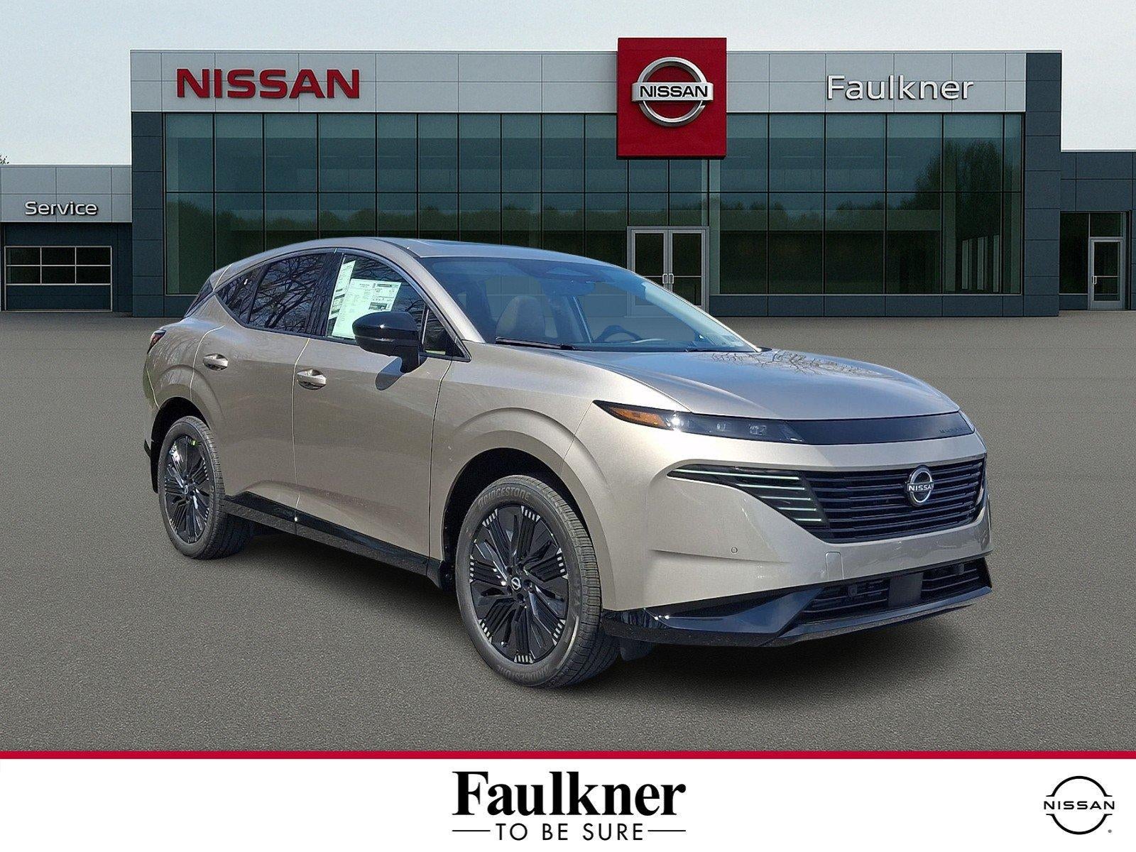 2026 Nissan Murano Platinum in Champagne Silver Metallic — front three-quarter view