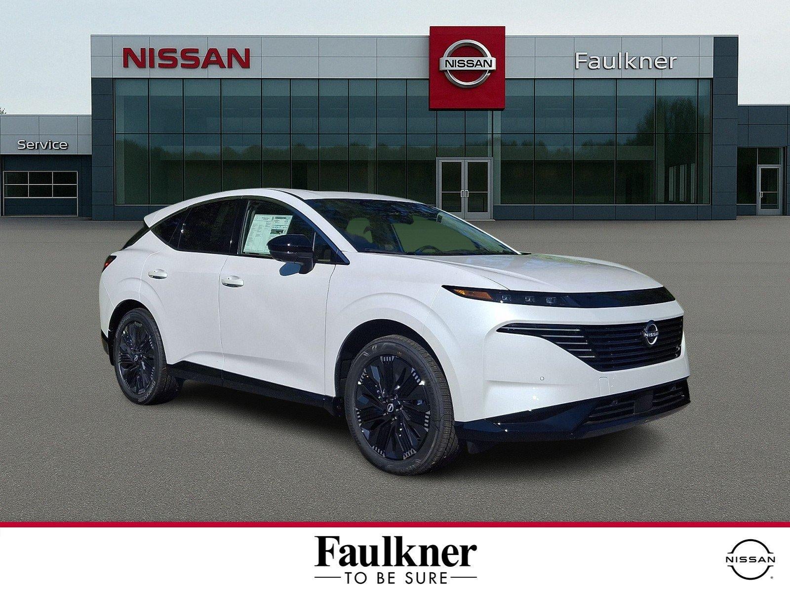 2026 Nissan Murano Platinum in Everest White Pearl Tricoat — front three-quarter view