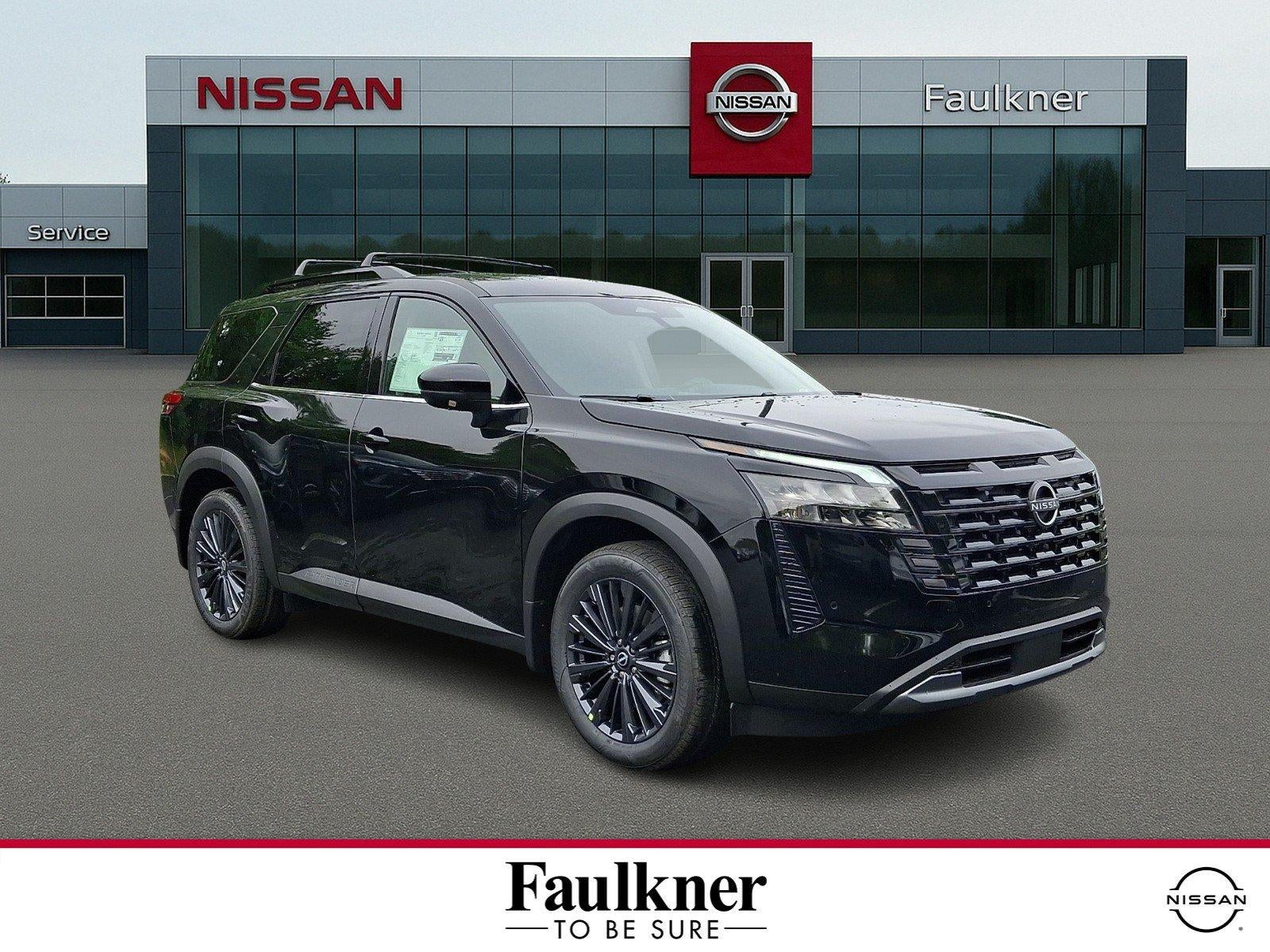 2026 Nissan Pathfinder SL in Super Black — front three-quarter view
