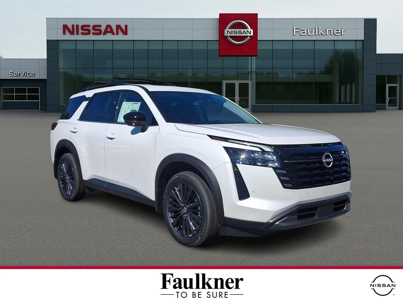 2026 Nissan Pathfinder SL in Everest White Pearl Tricoat — front three-quarter view