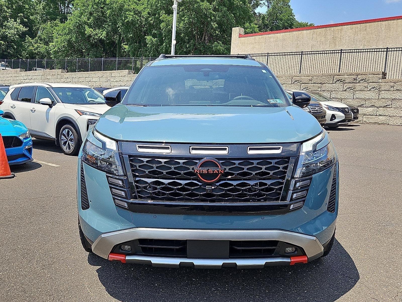 2026 Nissan Pathfinder — side profile view