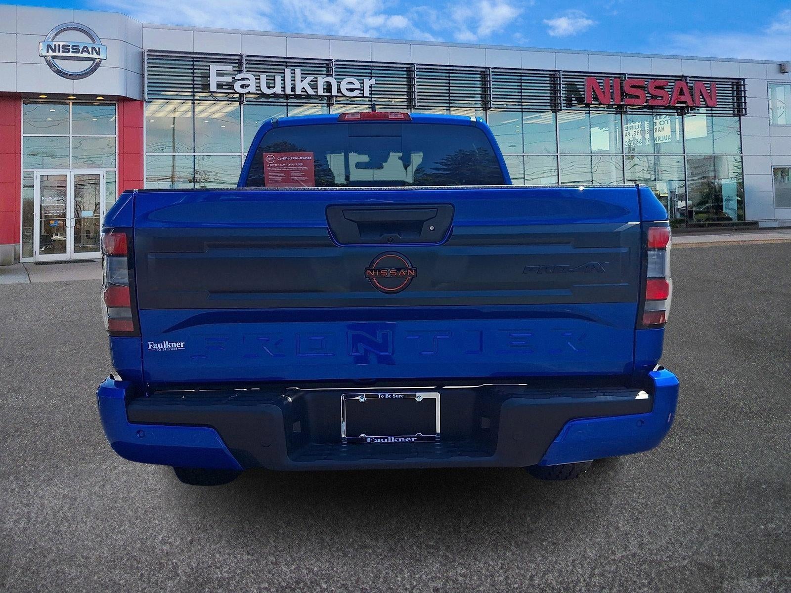 2025 Nissan Frontier — detail view