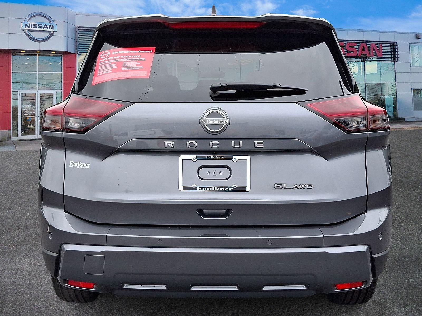 2024 Nissan Rogue — detail view