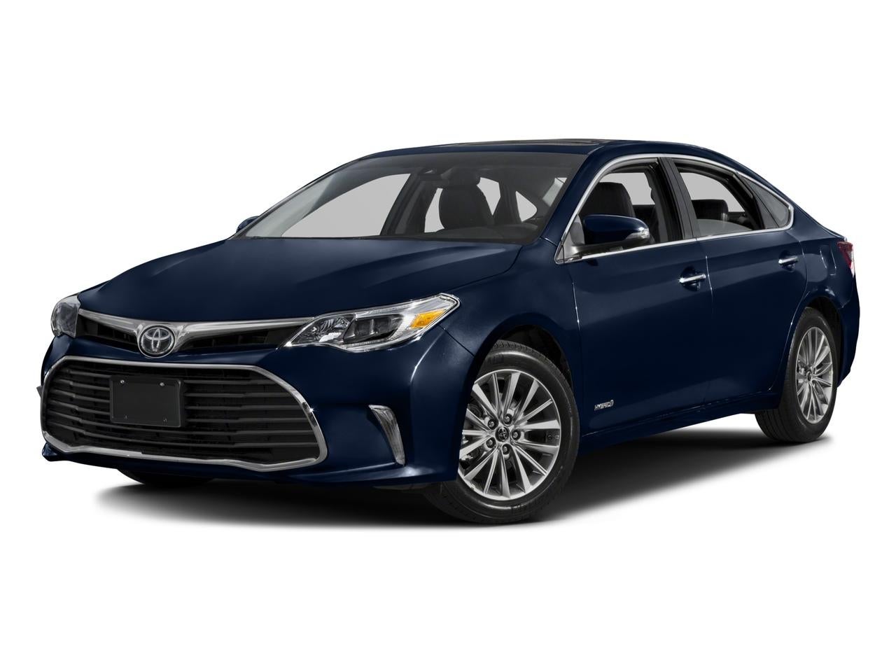 2016 Toyota Avalon Hybrid — interior view